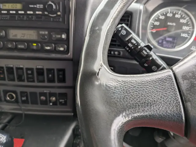 日野 プロフィア QKG-FW1EXBG(8x4)の写真37