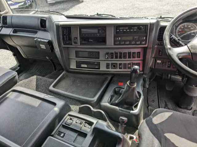 日野 プロフィア QKG-FW1EXBG(8x4)の写真40