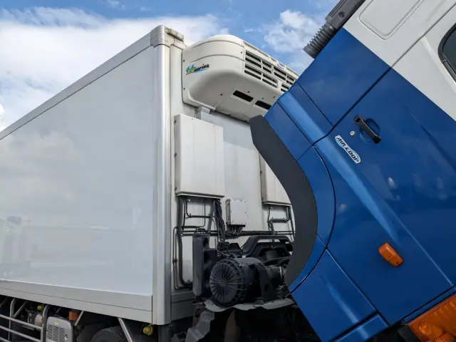 日野 プロフィア QKG-FW1EXBG(8x4)の写真48