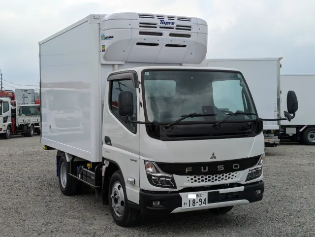 三菱 キャンター 2RG-FBAV0(2WD)の写真4