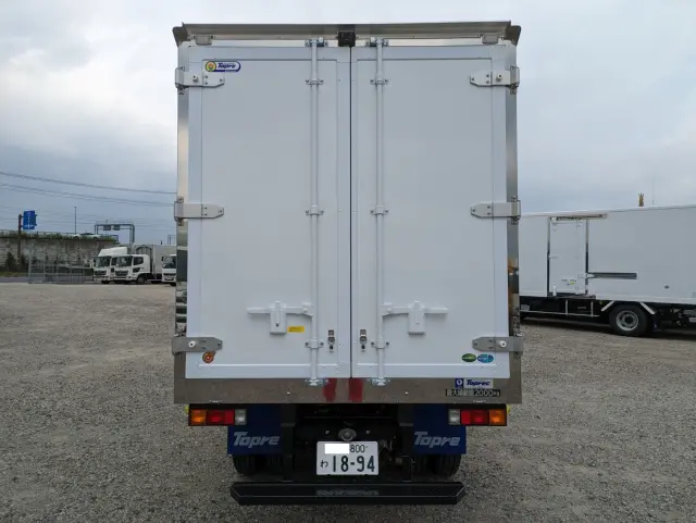 三菱 キャンター 2RG-FBAV0(2WD)の写真11