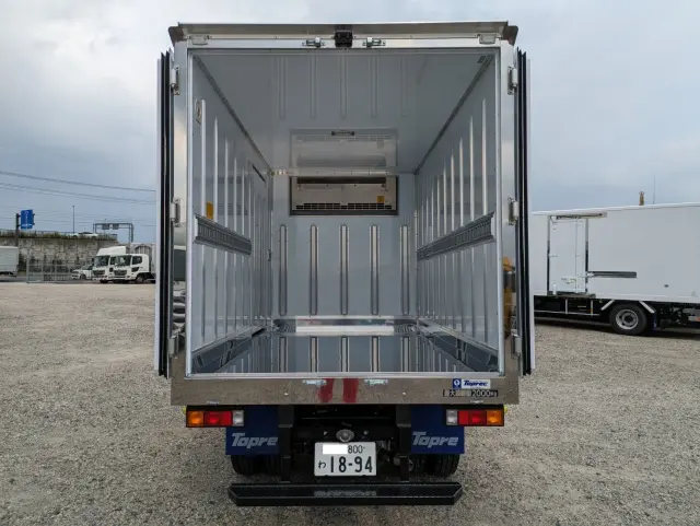 三菱 キャンター 2RG-FBAV0(2WD)の写真12