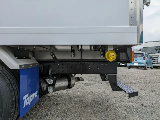 三菱 キャンター 2RG-FBAV0(2WD)の写真23