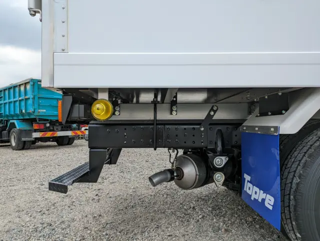 三菱 キャンター 2RG-FBAV0(2WD)の写真30