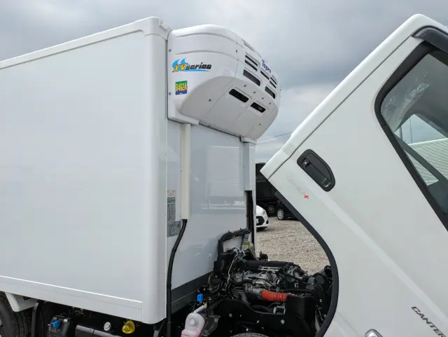三菱 キャンター 2RG-FBAV0(2WD)の写真44