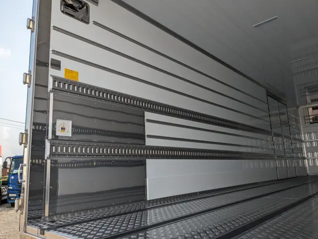 三菱 スーパーグレート 2PG-FS84HZ(8x4)の写真22