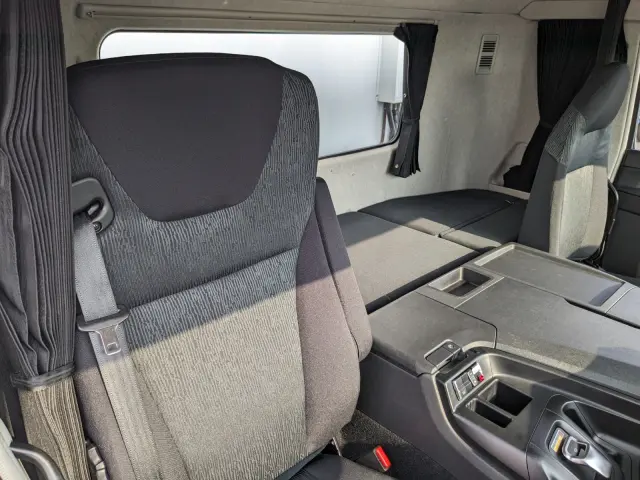 三菱 スーパーグレート 2PG-FS84HZ(8x4)の写真40