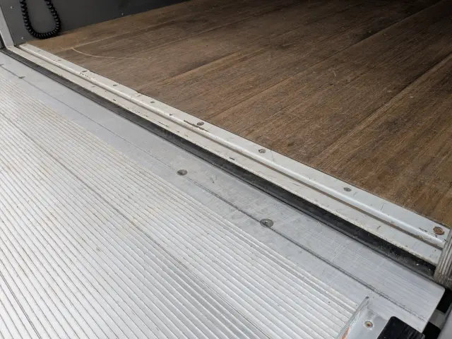 日野 デュトロ 2RG-XZU655M(2WD)の写真13