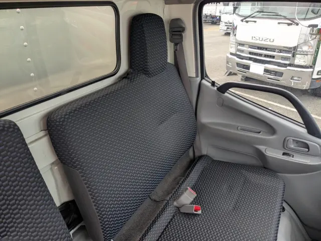 日野 デュトロ 2RG-XZU655M(2WD)の写真36