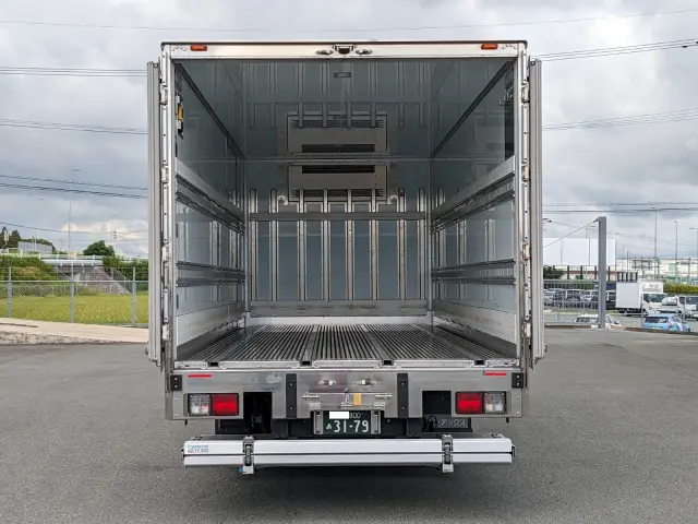 日野 レンジャー 2KG-FD2ABG(2WD)の写真9