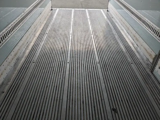 日野 レンジャー 2KG-FD2ABG(2WD)の写真27