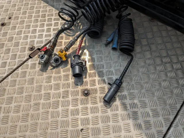 UD クオン 2PG-GK5AAB(2WD)の写真19