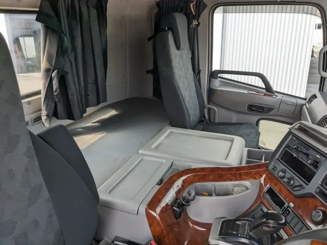 UD クオン 2PG-GK5AAB(2WD)の写真22