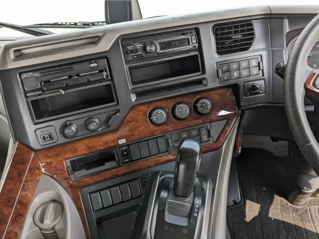 UD クオン 2PG-GK5AAB(2WD)の写真23