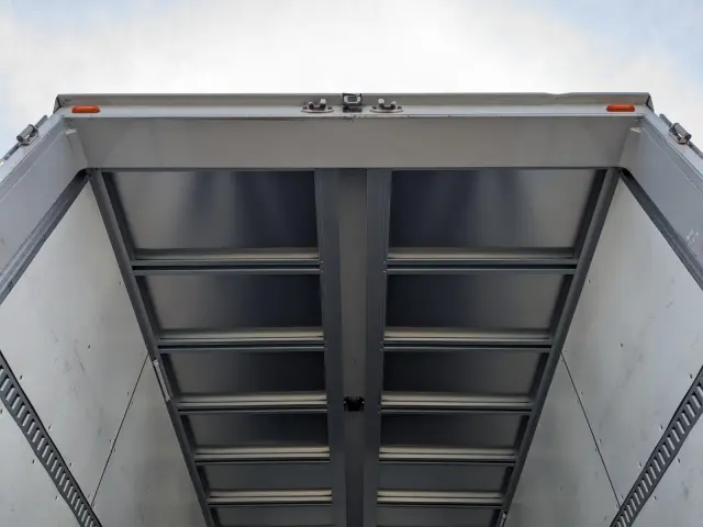 日野 レンジャー 2PG-FD2ABG(2WD)の写真12