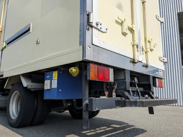 いすゞ エルフ TKG-NLR85AN(2WD)の写真6