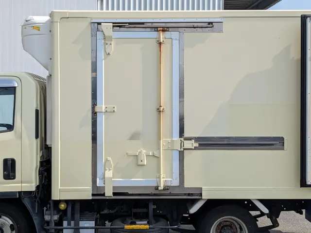 いすゞ エルフ TKG-NLR85AN(2WD)の写真14