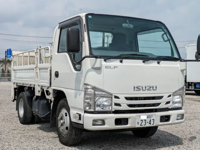 いすゞ エルフ TRG-NKR85A(2WD)の写真3