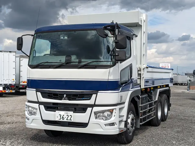 三菱 スーパーグレート 2PG-FV70HX(6x4)の写真1