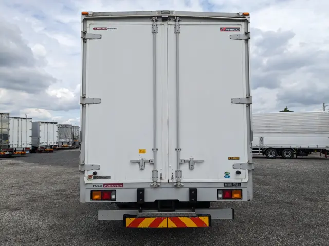 三菱 ファイター 2KG-FK62F(2WD)の写真6