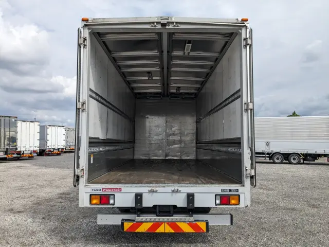 三菱 ファイター 2KG-FK62F(2WD)の写真11