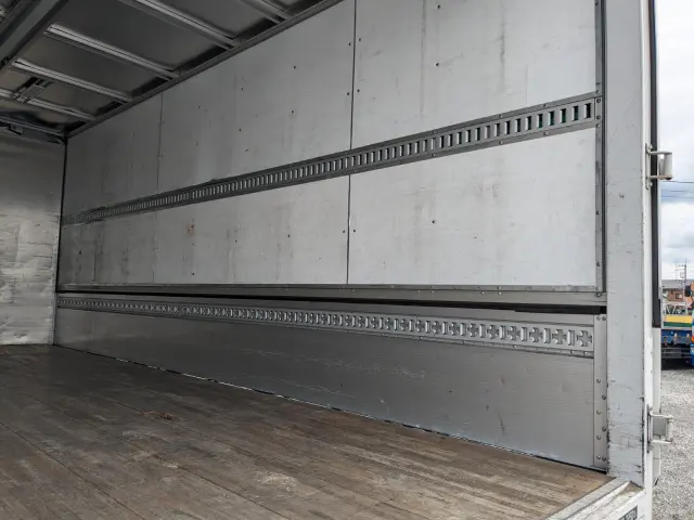 三菱 ファイター 2KG-FK62F(2WD)の写真20