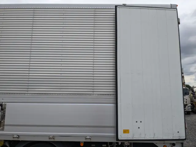 三菱 ファイター 2KG-FK62F(2WD)の写真22