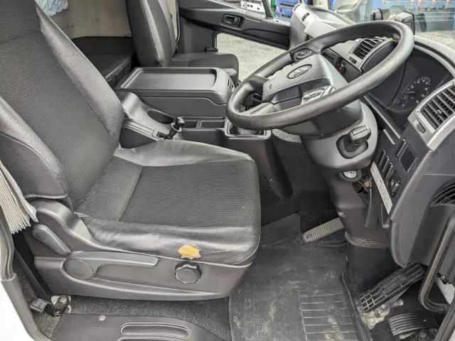 三菱 ファイター 2KG-FK62F(2WD)の写真38