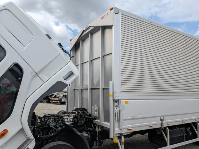 三菱 ファイター 2KG-FK62F(2WD)の写真45