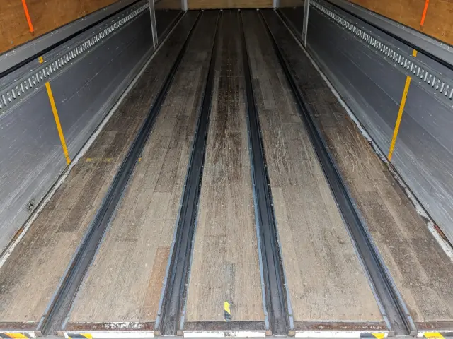 UD クオン 2PG-CX5BA(6x4)の写真11