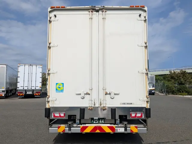 三菱 ファイター 2KG-FK61F(2WD)の写真6