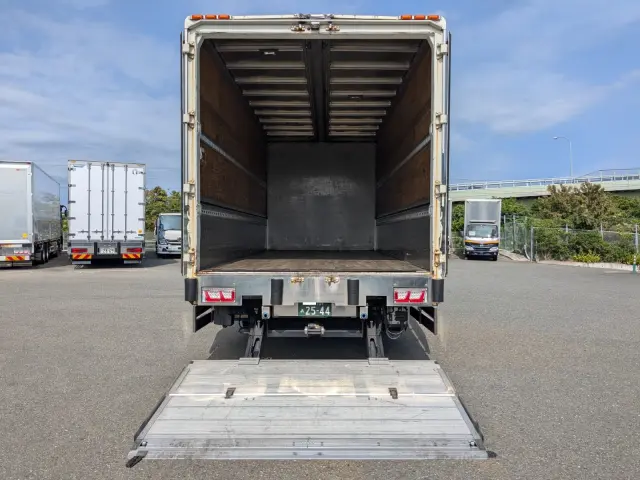 三菱 ファイター 2KG-FK61F(2WD)の写真7