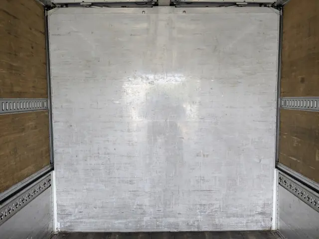 三菱 ファイター 2KG-FK61F(2WD)の写真18