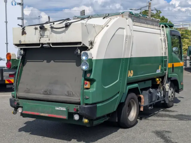 いすゞ エルフ TPG-NMR85AN(2WD)の写真4