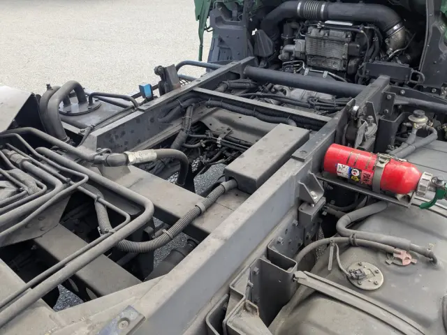 いすゞ エルフ TPG-NMR85AN(2WD)の写真25