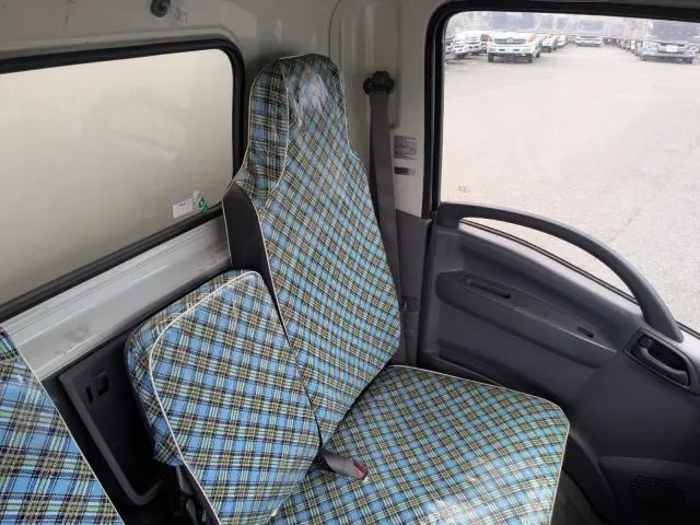 いすゞ エルフ TPG-NMR85AN(2WD)の写真38