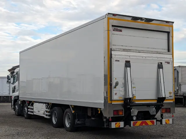 UD クオン QPG-CG5ZA(8x4)の写真4