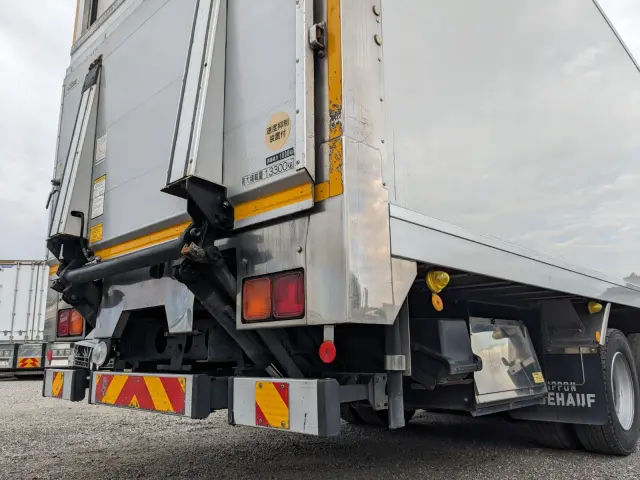 UD クオン QPG-CG5ZA(8x4)の写真6