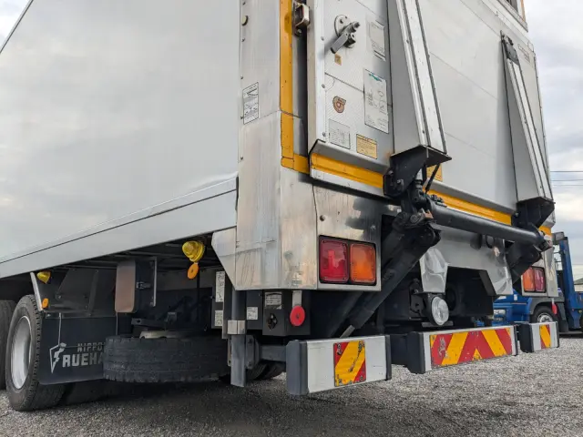 UD クオン QPG-CG5ZA(8x4)の写真7