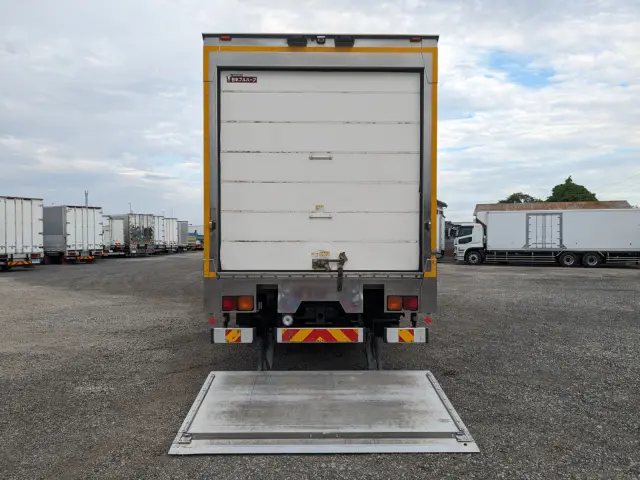 UD クオン QPG-CG5ZA(8x4)の写真9