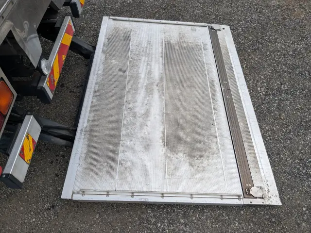 UD クオン QPG-CG5ZA(8x4)の写真11