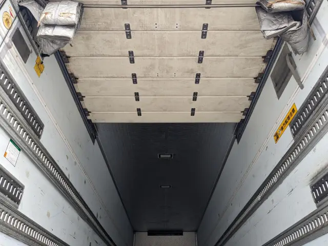 UD クオン QPG-CG5ZA(8x4)の写真16