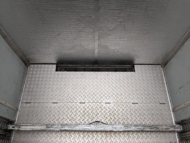 UD クオン QPG-CG5ZA(8x4)の写真18