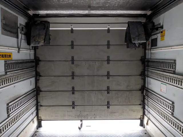 UD クオン QPG-CG5ZA(8x4)の写真22