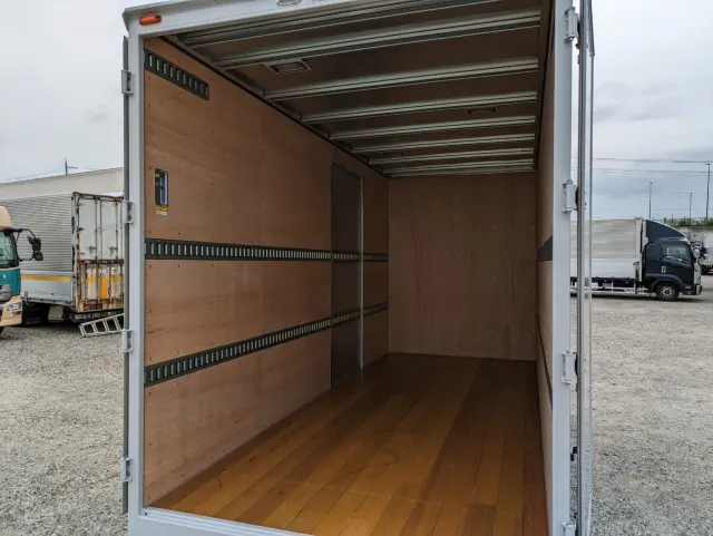 日野 デュトロ 2KG-XZU655M(2WD)の写真18