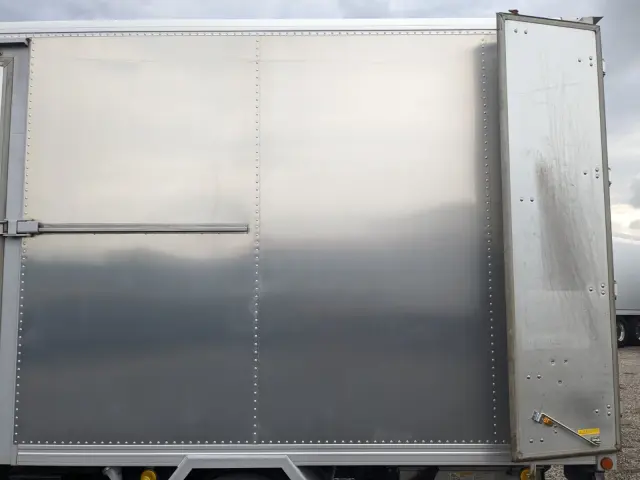 日野 デュトロ TKG-XZU650M(2WD)の写真22