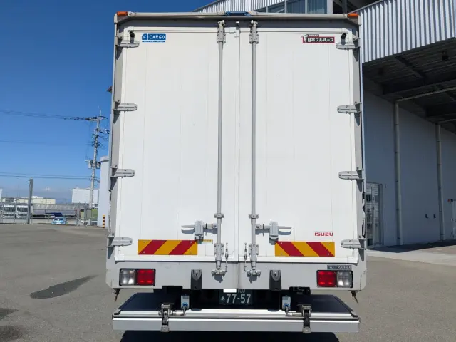 いすゞ フォワード 2RG-FRR90T2(2WD)の写真5