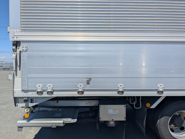 いすゞ フォワード 2RG-FRR90T2(2WD)の写真37