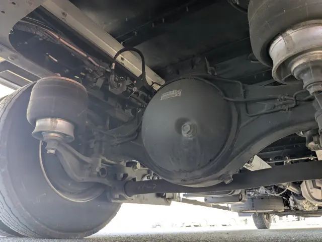 いすゞ フォワード 2RG-FRR90T2(2WD)の写真40