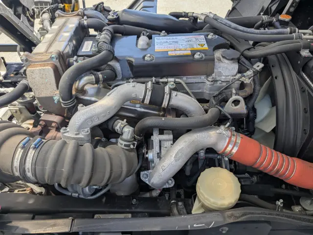 いすゞ フォワード 2RG-FRR90T2(2WD)の写真46
